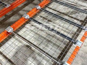 Flared Channel Galvanized Wire Decking