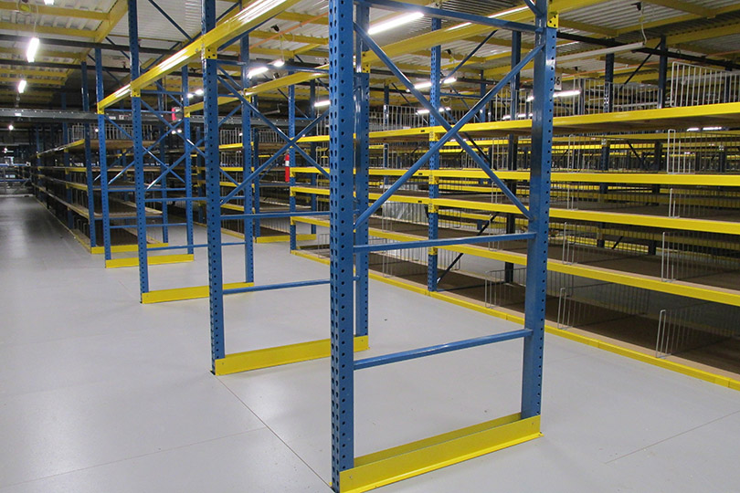 Roll Form Steel Selective Pallet Racks dirct from Spieth Storage